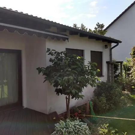 Kleine Haushaelfte Zum Wohlfuehlen *