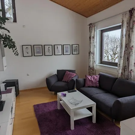 Appartement Kleine Haushaelfte Zum Wohlfuehlen *