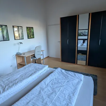 Appartement Kleine Haushaelfte Zum Wohlfuehlen