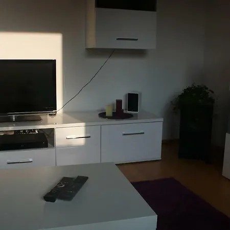 Kleine Haushaelfte Zum Wohlfuehlen