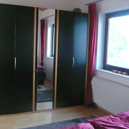 Kleine Haushaelfte Zum Wohlfuehlen Appartement