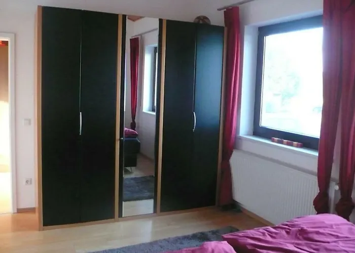 Kleine Haushaelfte Zum Wohlfuehlen 아파트